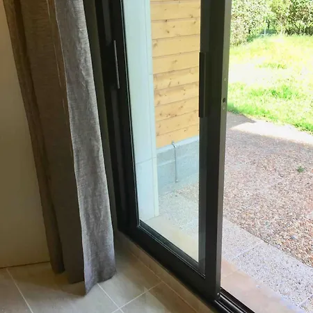 아파트 Beachfront Garden