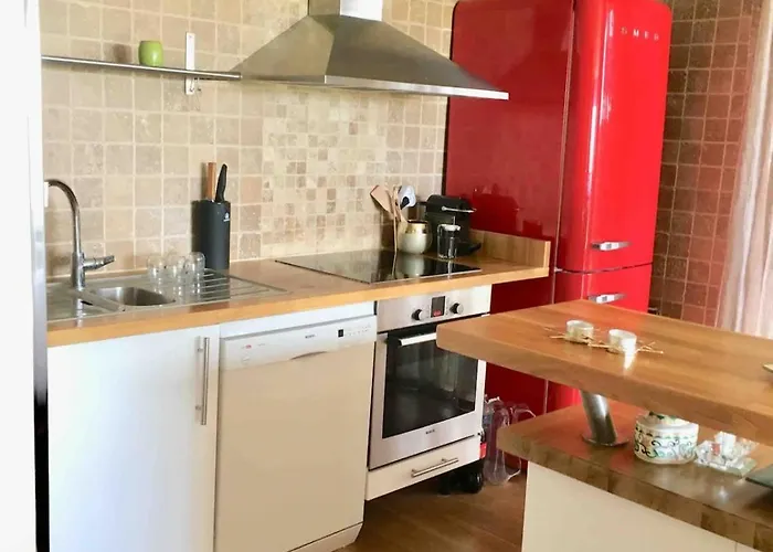 Beachfront Garden Appartement