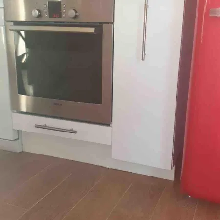 Beachfront Garden Apartment *