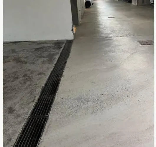 Beachfront Garden 아파트 도빌